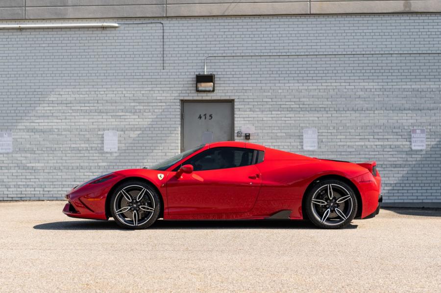  Ferrari 458 Speciale A 2015 года  (фото 9 из 35)